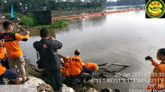 Korban Tanah Longsor Ditemukan Mengapung di Bendungan Sengguruh Malang