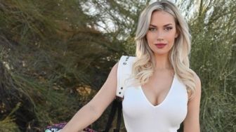 Pegolf Seksi Paige Spiranac Ungkap Momen Hina saat Pertama Kencan