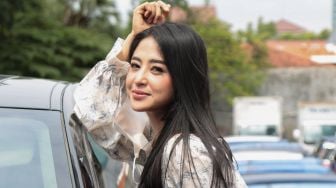 7 Artis Cantik Pamer Potret di Bathtub, Hasilnya Mengesankan!