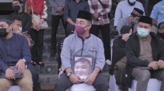 Anak Jadi Korban Sriwijaya Air, Ayah: Athar Sering Ingatkan Salat di Masjid