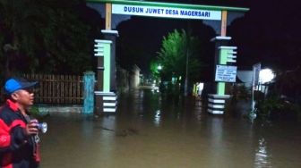 Banjir Bandang Terjang Kecamatan Plumpang Tuban, Ketinggian Air Satu Meter