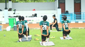 Hilangkan Jenuh, Para Pemain Tira Persikabo Lakukan Hal Ini