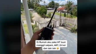 Sultan! Punya Rumah Besar Bak Istana, Pria Ini Panggil Satpam Pakai HT