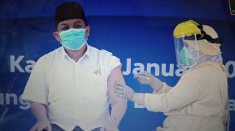 Orang Pertama Disuntik Vaksin Covid-19, Ketua DPRD Malang Sedikit Pusing