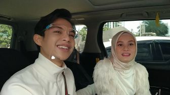 Rey Mbayang dan Dinda Hauw Positif Covid-19