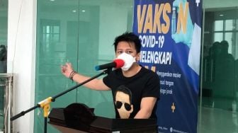 Gitar Akustik Buatan Napi Lapas Rangskasbitung Dipuji Ariel NOAH