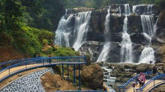 Eksplorasi Curug Malela di Bandung, Bak Air Terjun Niagara Versi Indonesia