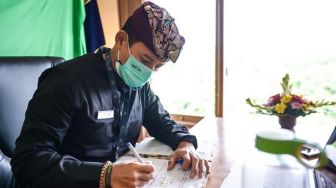 Sandiaga Uno Ajak Pengusaha dan Profesional Bekerja dari Bali