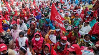 Ribuan Petani India Mulai Mogok Makan Protes UU Pertanian
