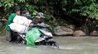 Kisah Relawan Korban Gempa Majene, Menembus Rimba hingga Dua Sungai Besar