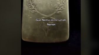 Curhat Pria Temukan Benda Mirip Emas Berlogo VOC: Dulu Buat Ganjal Pintu