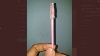 Bahas Sikat Bulu Mata, Ulasan Penjual dan Pembeli Ini Sama-sama Ngeselin