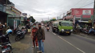 Tersenggol Truk di Pasar Kalodran, Pengendara Motor Tewas Mengenaskan