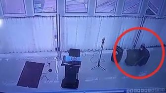 Pria Bersarung dan Lobe Terekam CCTV Mencuri di Masjid, Begini Endingnya