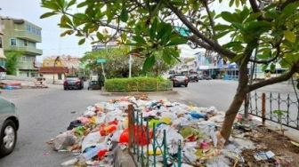 Belum Ada Pemenang Lelang Angkutan Sampah, Kapan Derita Warga Usai?