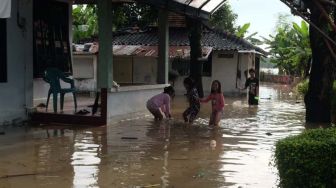 Jelang Pemberlakuan Jateng di Rumah Saja, Sejumlah Wilayah Diterjang Banjir