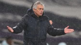 Tottenham Kalah Lagi, Mourinho Klaim Masih Pelatih Terbaik di Dunia