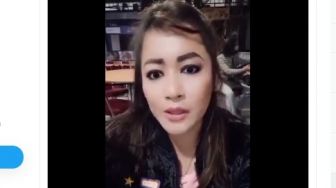 Pedas! Dewi Tanjung: AHY Masih Mentah, Minim Pengalaman, Akhirnya Blunder