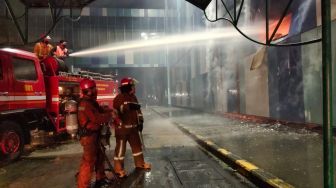 Mal Panakkukang Square Makassar Terbakar, Api Diduga Berasal dari Informa
