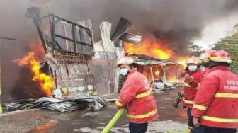 Empat Gudang Pengepul di Renon Denpasar Terbakar, Diduga Kompor Meleduk