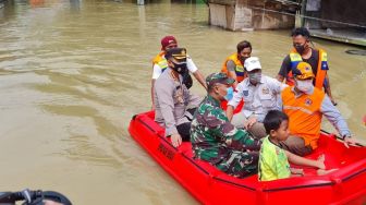 12 Kecamatan Bekasi Terendam Banjir, Cikarang Utara 1,5 Meter