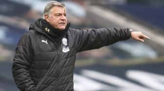 Big Sam Sayangkan Buyarnya Konsentrasi West Brom di Markas Tottenham