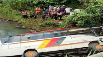 Bus Rombongan Pejabat Pemkab Agam Kecelakaan di Madina, 2 Orang Tewas