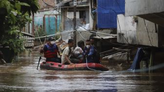 Kali Ciliwung Meluap, 27 RT di Jakarta Terendam Banjir Pagi Ini
