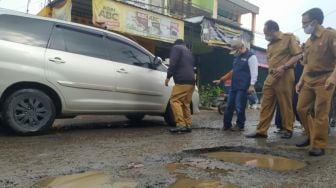 Disinggung Soal Jalan Rusak, Bupati Aa Umbara Angkat Bicara