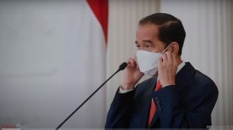 Jokowi Terbitkan Perpres, Warga Tolak Vaksinasi Covid-19 Terancam Sanksi