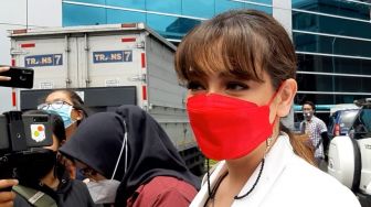 Sempat Tangisi Perceraian, Celine Evangelista Kini Siap Bertunangan