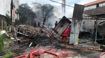 Demi Selamatkan Ijazah Kedokteran Saat Rumah Terbakar, Tangan Imron Melepuh