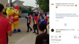 Viral Pertemuan Maskot Indomaret dan Alfamart, Warganet: Nggak Seru