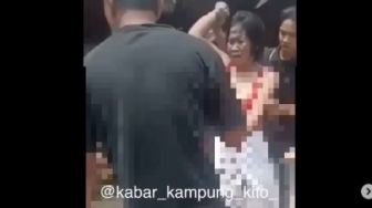 Viral Perempuan Nangis Ditelanjangi karena Colong HP: Jangan Bang