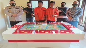 Polsek Pinggir Tangkap 2 Pelaku Pemain Judi Meja Burung Jenis Merak