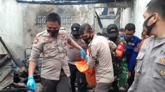 Dua Rumah Belakang Vihara Dilalap Api, Nenek 70 Tahun Tewas Terbakar