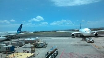 Benahi Garuda Indonesia, Ekonom: Kurangi Mutasi dan Rotasi Sesuka Hati