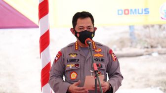 Peletakan Batu Simbol Peresmian Rumah Polisi Korban Gempa Sulbar