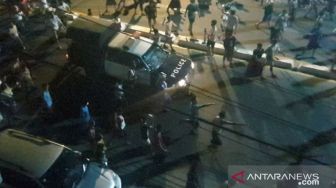 Sadis! Mobil Tentara Myanmar Tabrak Pendemo Anti-Kudeta, Lima Tewas Dan 15 Ditangkap