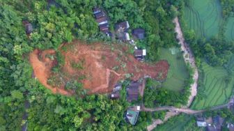 Bantu Penanganan Longsor Nganjuk, BPBD Jatim Kirim Tim Tambahan