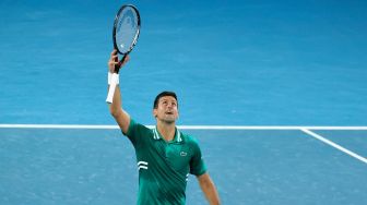 Bertarung 3,5 Jam Hingga Larut Malam, Djokovic ke Semifinal Australian Open