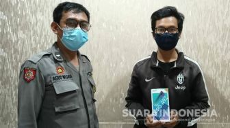 Curi HP untuk Kado Istri, Suami di Gresik Dibekuk Polisi