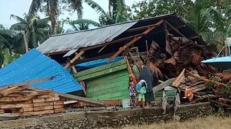 Angin Puting Beliung Hancurkan Rumah Warga di Luwu dan Luwu Utara