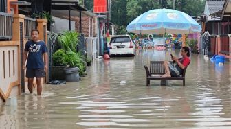 Pintu Air Telat Dibuka, Banjir Rendam Ratusan Rumah di Kabupaten Tegal