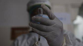 Hits Kesehatan: Vaksin Mandiri Rentan Dipalsukan, Pola Makan Cegah Kanker