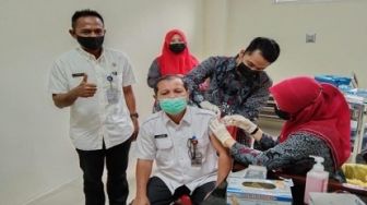 Ada 34 Orang yang Divaksin Covid-19 Tahap Kedua di RSUD Teluk Kuantan