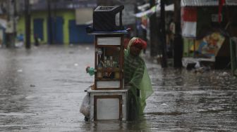 Pintu Air Sunter Hulu Siaga 1,  Ini 21 Daerah di Jakarta Berpotensi Banjir