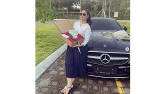 Baru Kenal Seminggu, Artis Shyalimar Malik Dapat Kado Mobil Mewah