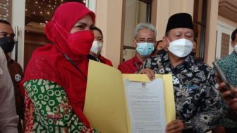 Wali Kota Balam Terpilih Eva Dwiana: Tidak Ada Program 100 Hari Kerja