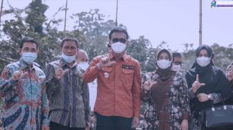 Bupati Ciamis Resmikan Pembangunan Taman Baca Komunitas Gada Membaca